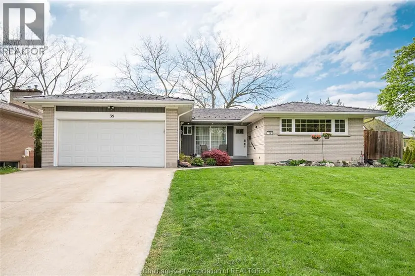 Detached at 39 Chippewa DRIVE, Chatham