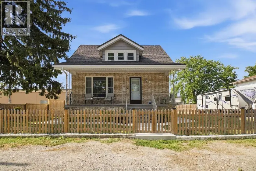Detached at 610 BRAZIL AVENUE, Windsor