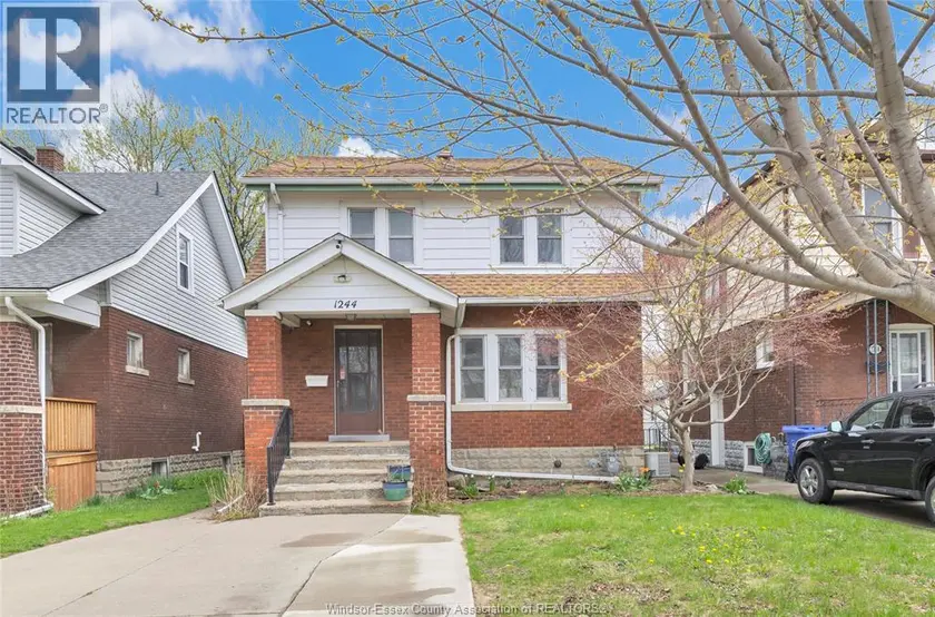 Detached at 1244 MARENTETTE, Windsor