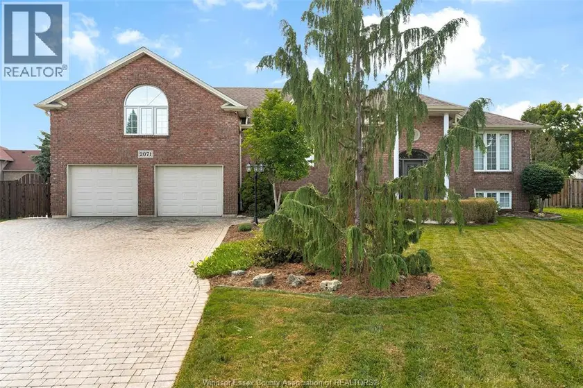 Detached at 2071 EUGENI, Tecumseh