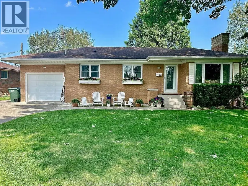 Detached at 338 BARRY AVENUE, Tecumseh