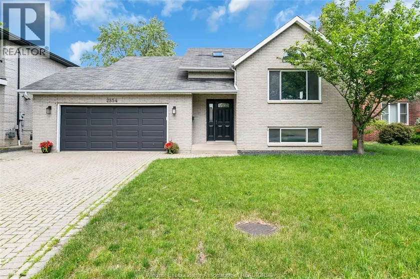 Detached at 2854 MANGIN CRESCENT, Windsor