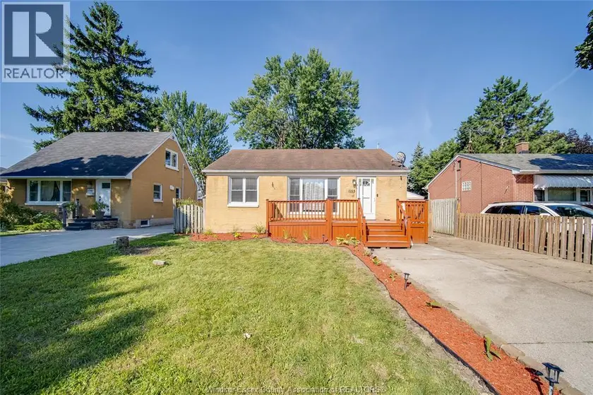Detached at 1153 HARRISON, Windsor