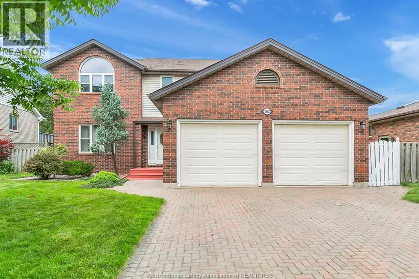 Detached at 2862 MANGIN CRESCENT, Windsor