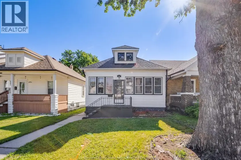 Detached at 1170 PIERRE AVENUE, Windsor