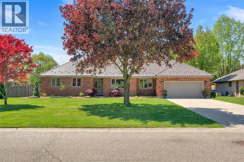 Detached at 27 Cramar CRESCENT, Chatham