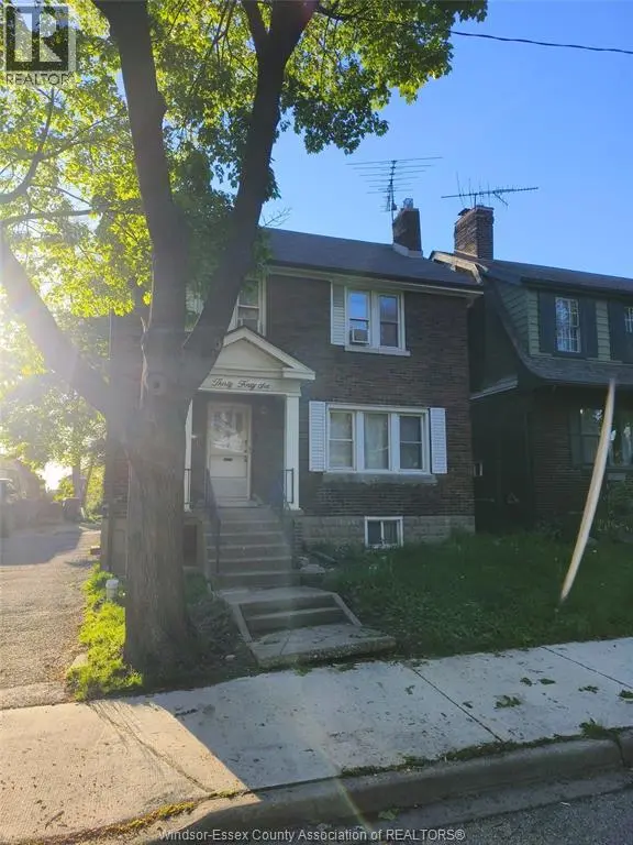 Detached at 3046 ALEXANDER Unit# MAIN, Windsor