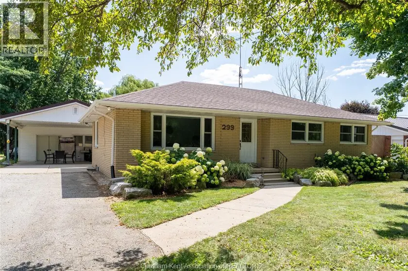 Detached at 299 TRERICE STREET East, Dresden