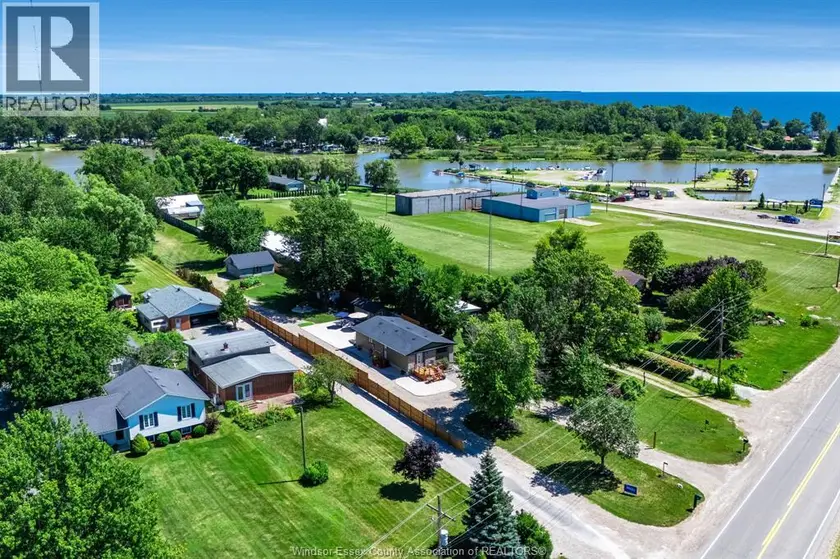 Detached at 574 Bevel LINE