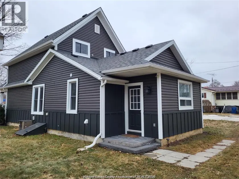 Detached at 21 ALICE STREET, Thamesville