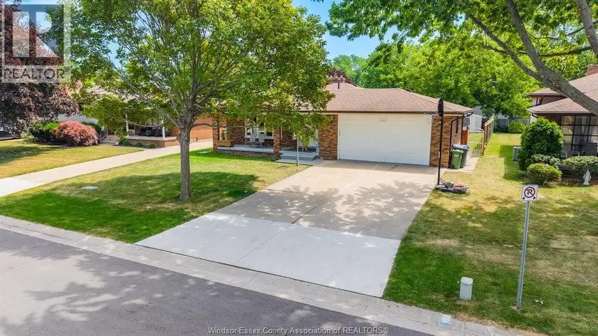 Detached at 386 WOODRIDGE, Tecumseh