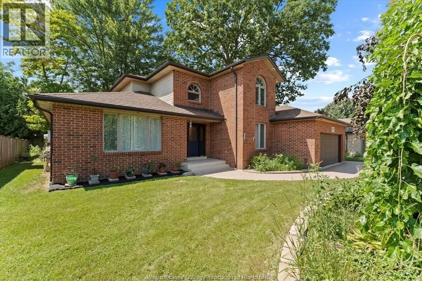 Detached at 5753 BISHOP STREET, LaSalle