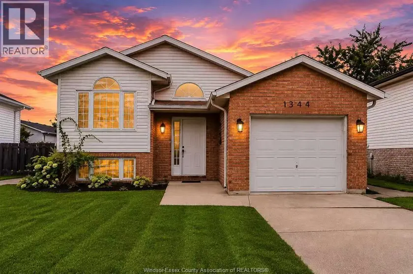 Detached at 1344 GISELLE, Windsor