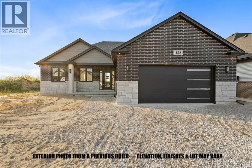 Detached at 43 Bloomington Way, Chatham