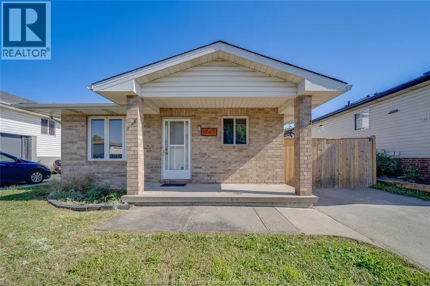 Detached at 1465 FOSTER AVENUE, Windsor