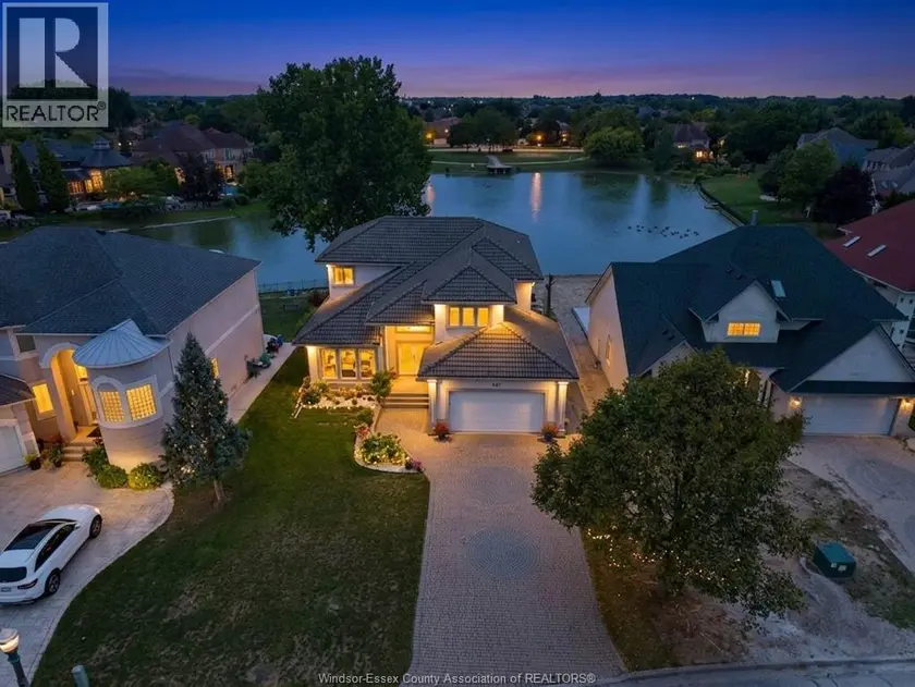 Detached at 847 LAKE SHORE DRIVE, Windsor