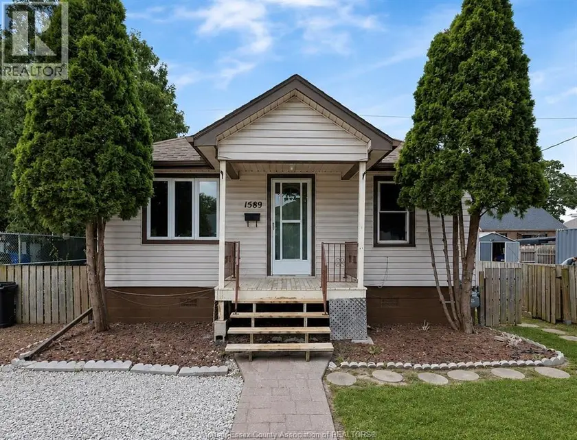 Detached at 1589 DROUILLARD, Windsor