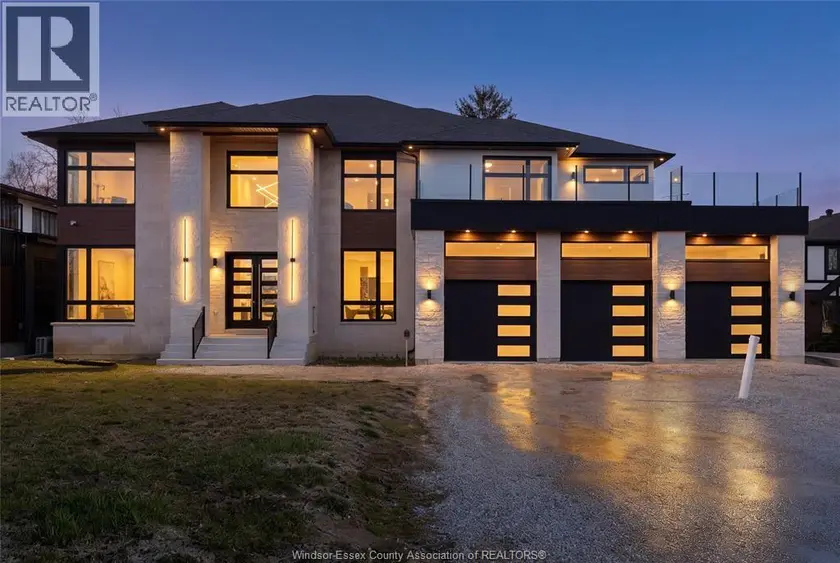 Detached at 8535 RIVERSIDE DRIVE East, Windsor