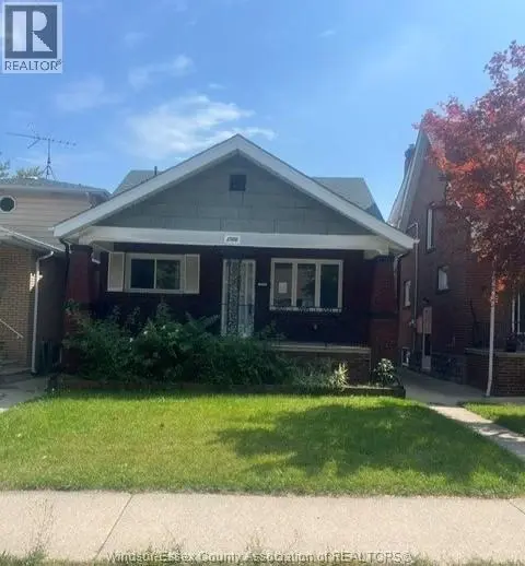 Detached at 1366 MOY, Windsor