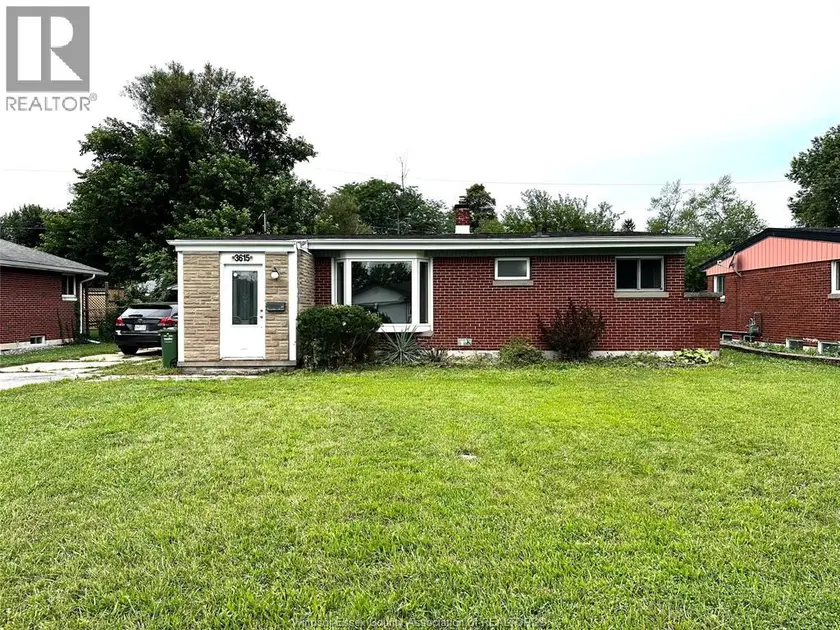 Detached at 3615 Longfellow, Windsor