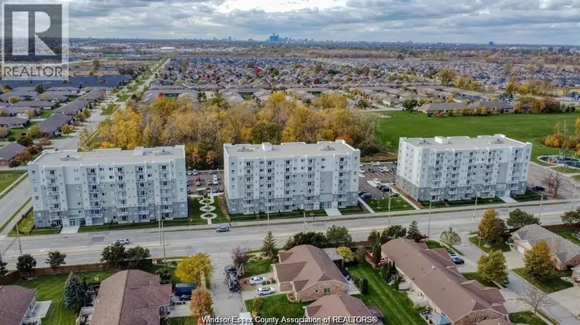 Apartment at 1675 BANWELL Unit# 309, Windsor