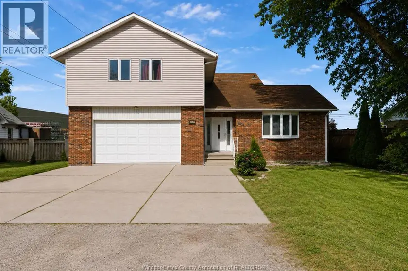 Detached at 2600 MELDRUM, Windsor