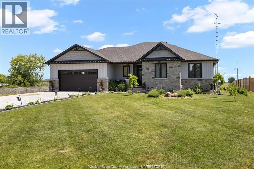 Detached at 366 EAST RUSCOM RIVER ROAD, St. Joachim
