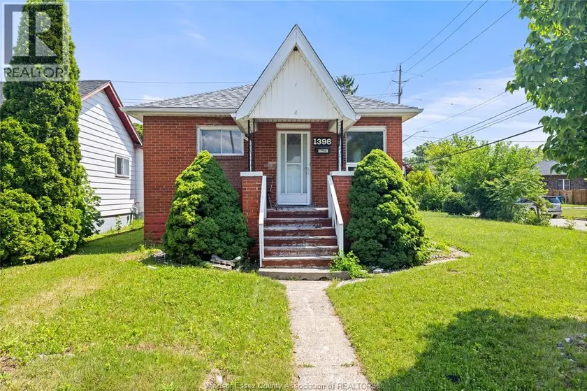 Detached at 1396 JANETTE, Windsor