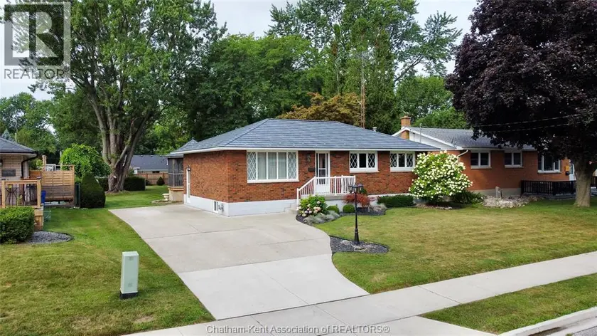 Semi-Detached/Link at 90 Coverdale STREET, Chatham