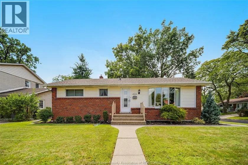 Detached at 3665 RANDOLPH AVENUE, Windsor