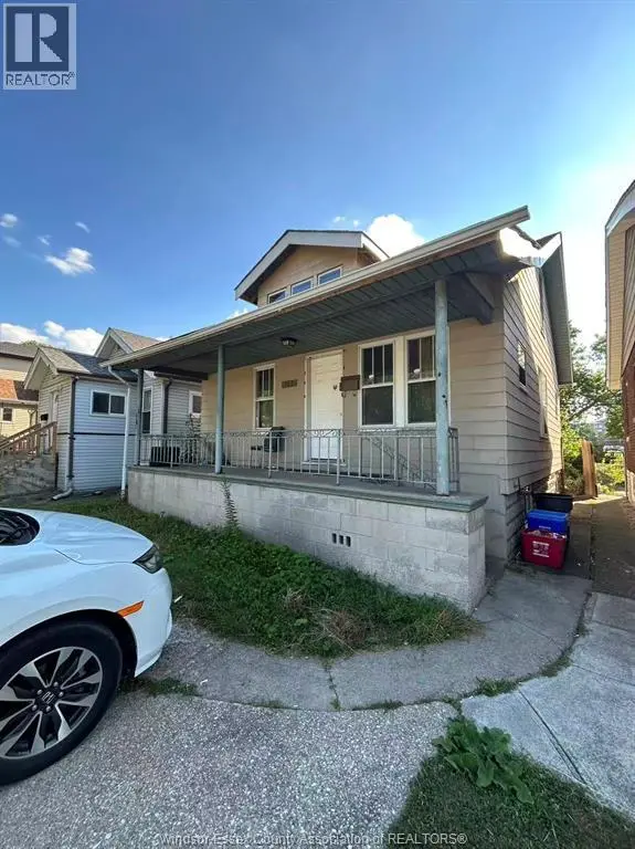 Detached at 743 RANDOLPH, Windsor