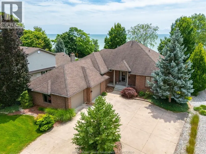 Detached at 501 LAKE DRIVE, Kingsville