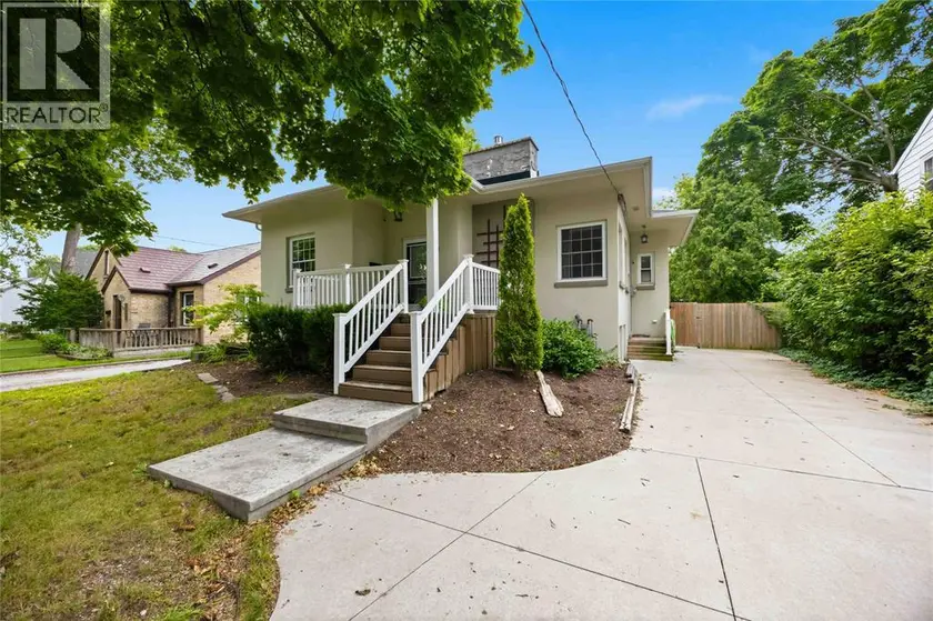 Detached at 751 ROSS AVENUE, Sarnia