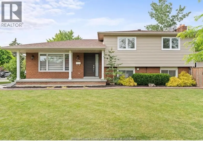 Detached at 146 ATLANTIC, Amherstburg