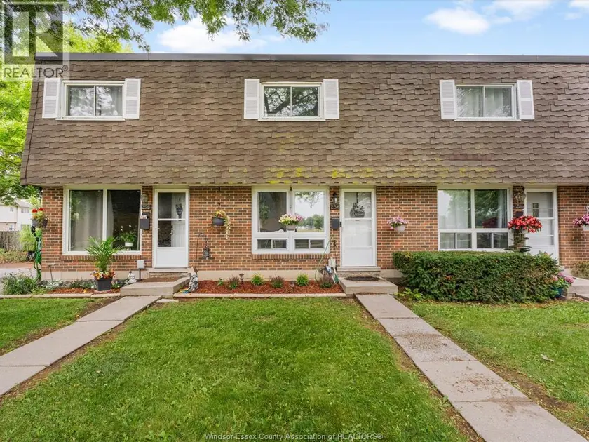 Townhouse at 256 Victoria STREET South Unit# 32, Amherstburg