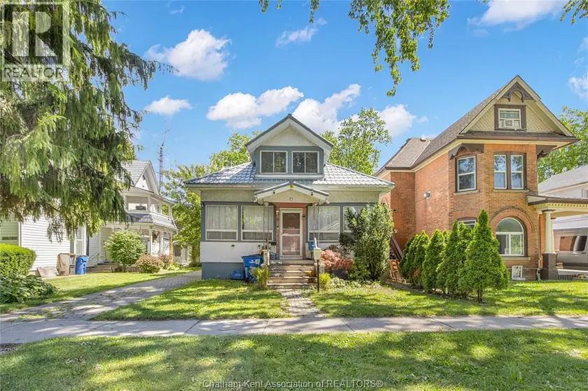 Detached at 97 VICTORIA AVENUE, Chatham