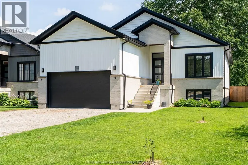 Detached at 339 OAK STREET West, Bothwell