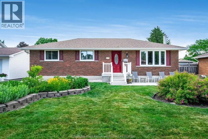 Detached at 175 Sylvester DRIVE, Chatham