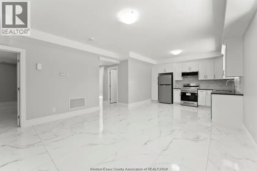 Detached at 2280 DAYTONA Unit# C, Windsor