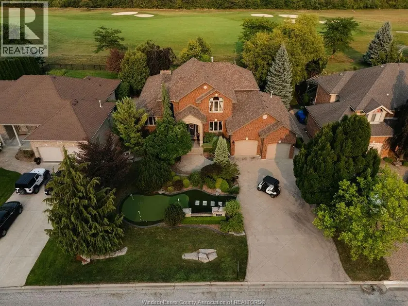 Detached at 205 CLUBVIEW DRIVE, Amherstburg