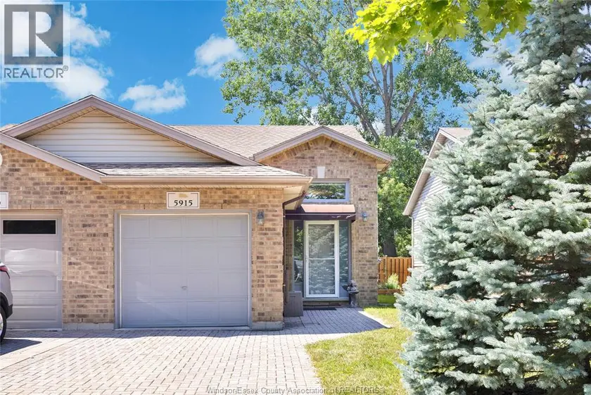 Semi-Detached/Link at 5915 NORTH WOODMONT, LaSalle