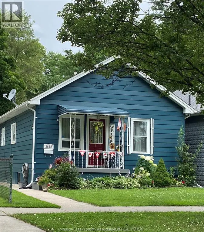 Detached at 3612 KING