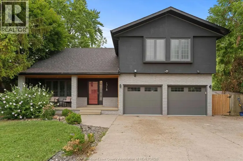Detached at 1718 LESPERANCE, Tecumseh