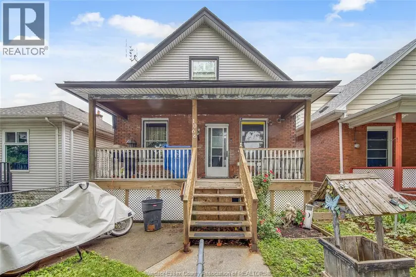 Detached at 1066 HICKORY, Windsor