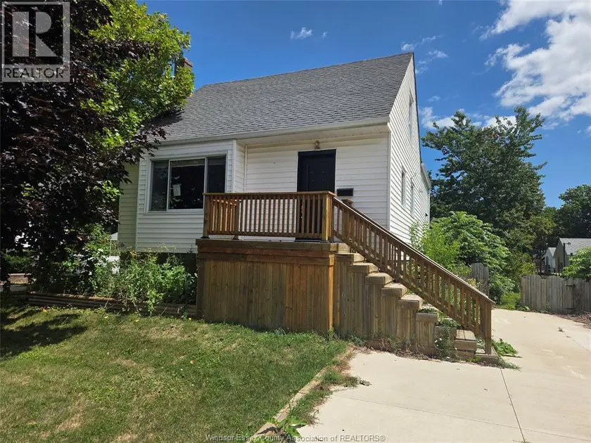 Detached at 782 Kember AVENUE, Sarnia