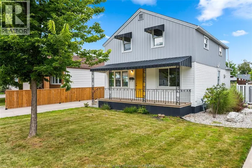 Detached at 2682 CLEMENCEAU, Windsor