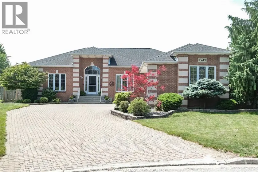 Detached at 1747 CHORNOBY CRESCENT, Tecumseh