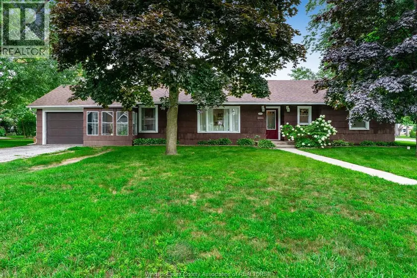 Detached at 35 Grace AVENUE, Leamington