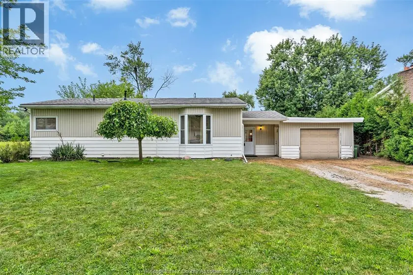 Detached at 1797 EVERTS, Windsor