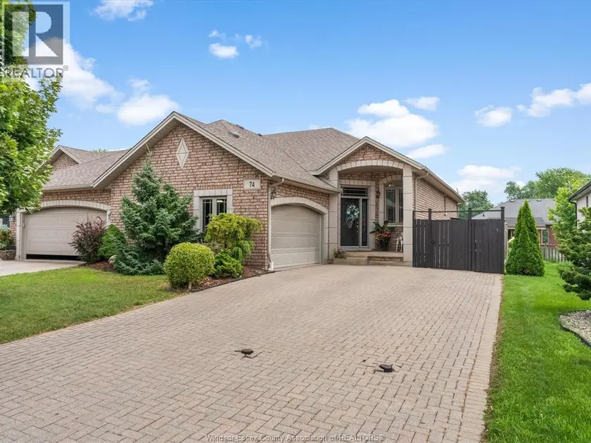 Townhouse at 74 CAROLINA WOODS, Leamington